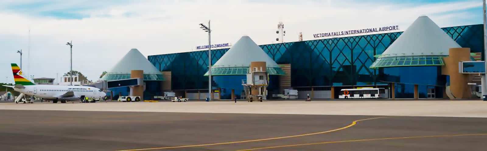 Closest airport to Victoria Falls comparison
